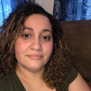 Meet your Posher, Lorena